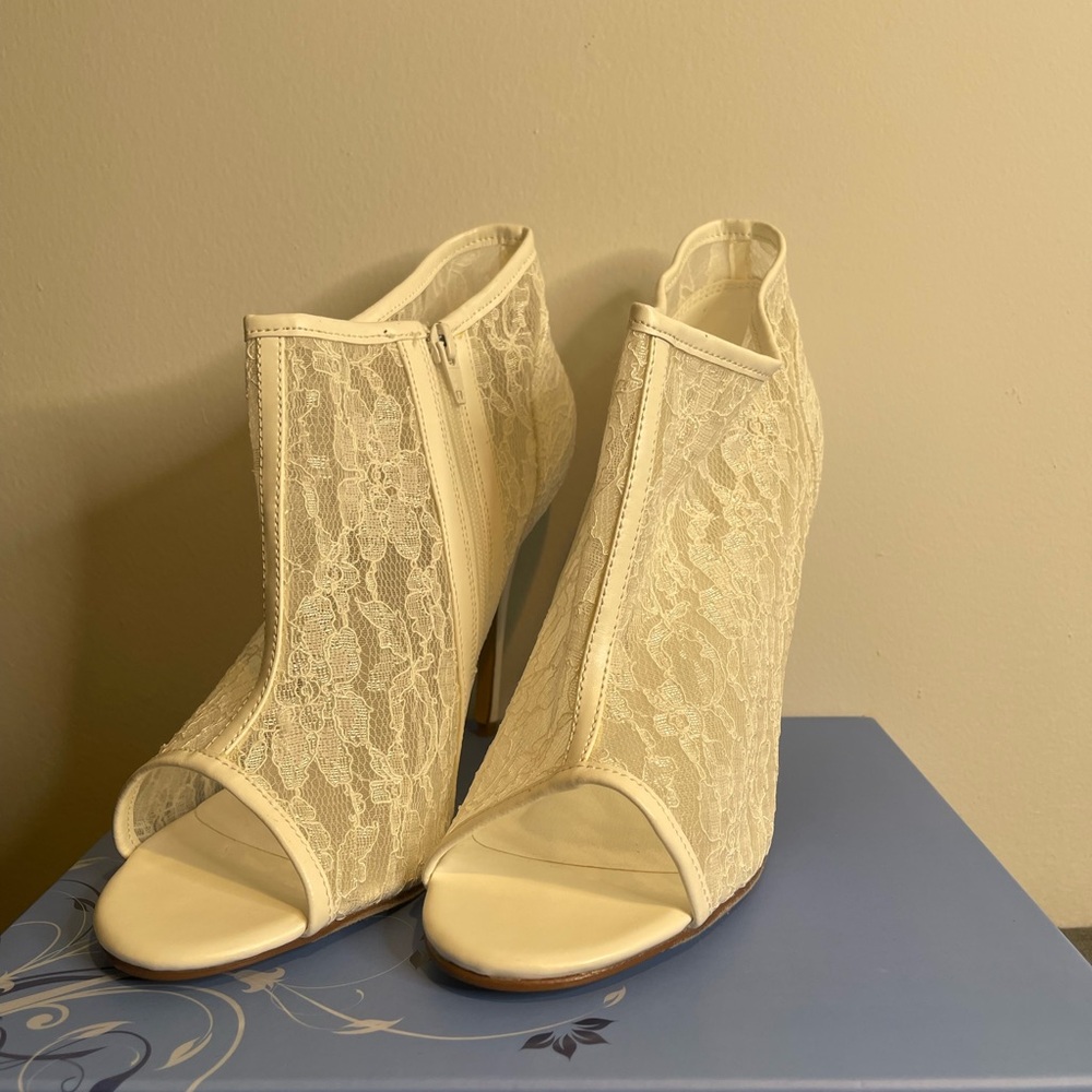 Elegant Lace Peep-Toe Ankle Boots
